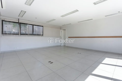Image 23 - 1031929