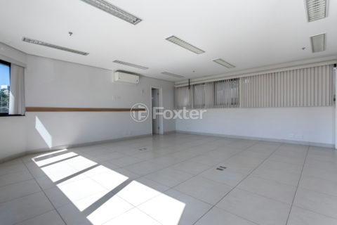 Image 22 - 1031929