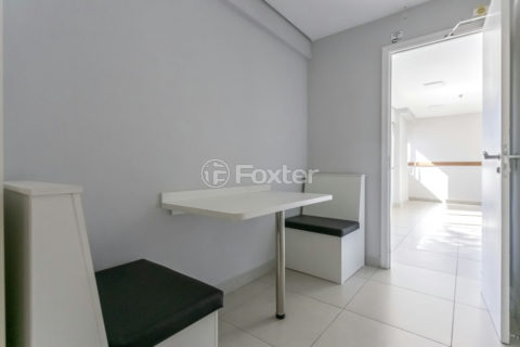 Image 4 - 1031929