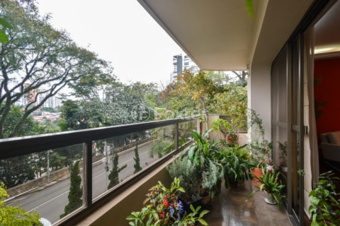 Image 14 - 1031930