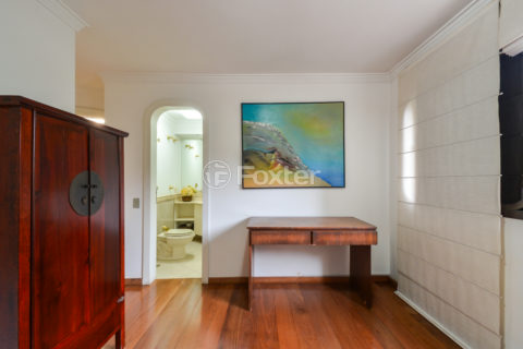 Image 33 - 1031930