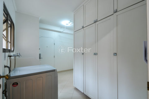 Image 26 - 1031930