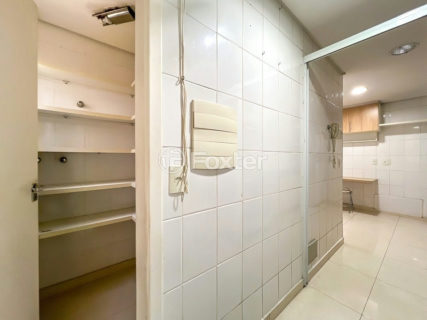 Image 32 - 1031931