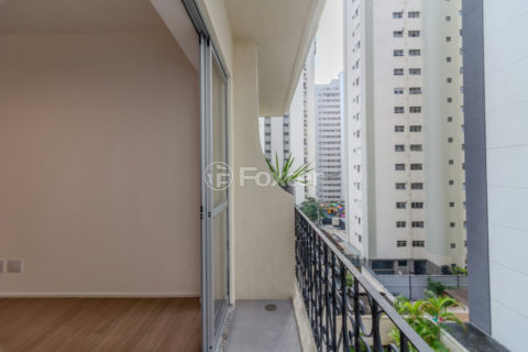 Image 11 - 1031932