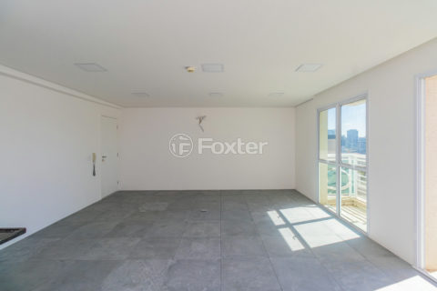 Image 6 - 1031944