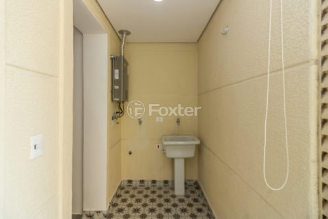 Image 7 - 1031947