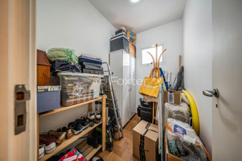 Image 33 - 1031950