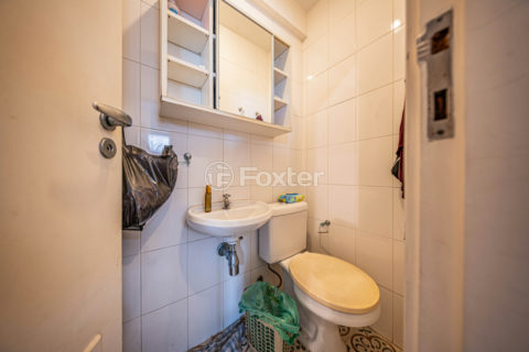 Image 34 - 1031950