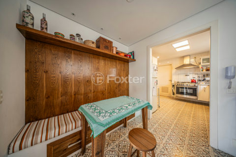 Image 28 - 1031950