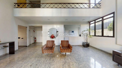 Image 21 - 1031956