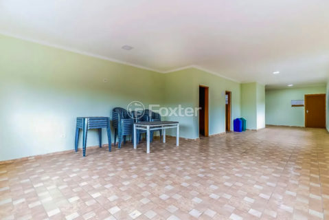 Image 32 - 1031958