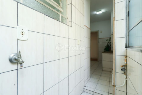 Image 20 - 1031977