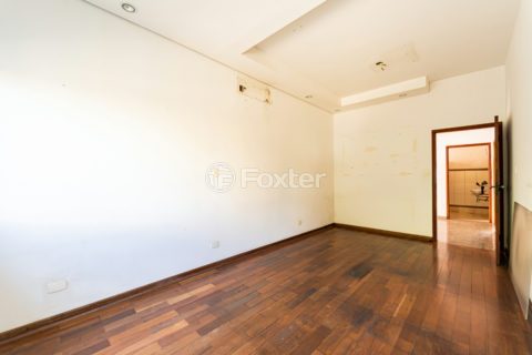 Image 30 - 1031978