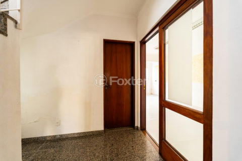 Image 9 - 1031978