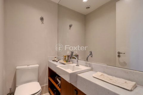 Image 14 - 1031984