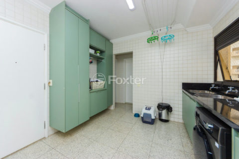 Image 9 - 1031987