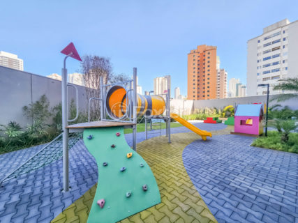 Image 39 - 1031990