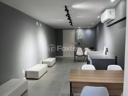 Image 14 - 1031993