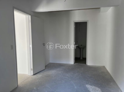Image 37 - 1032003