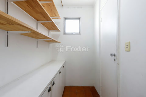 Image 30 - 1032007