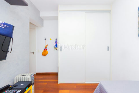 Image 32 - 1032022