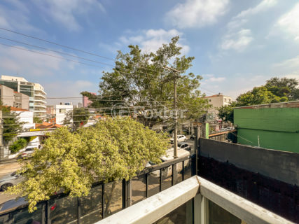 Image 17 - 1032032