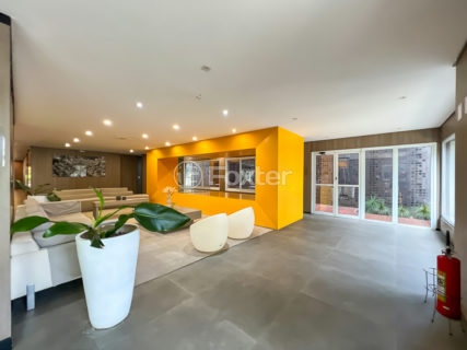 Image 37 - 1032032