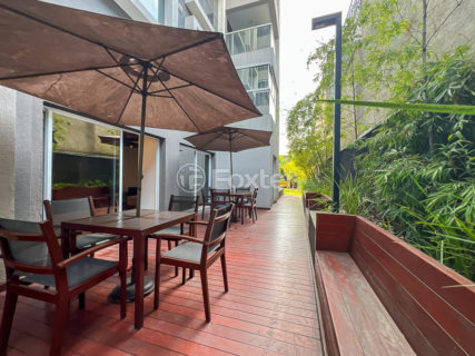 Image 32 - 1032032