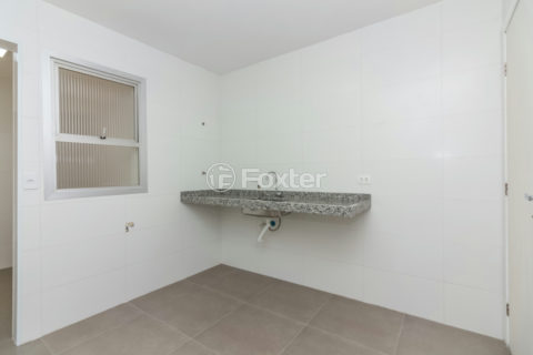 Image 30 - 1032036
