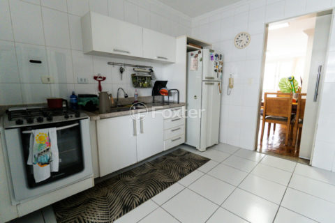 Image 19 - 1032054