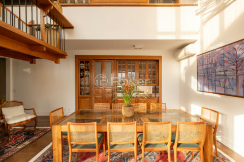 Image 42 - 1032057