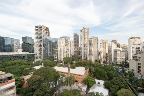 Image 79 - 1032057
