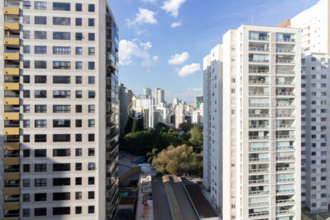 Image 28 - 1032070