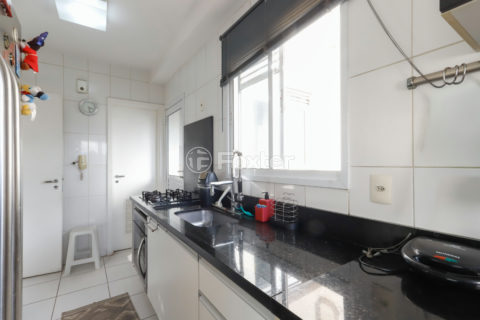 Image 22 - 1032084
