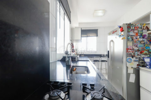 Image 34 - 1032084