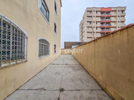 Image 45 - 1032086
