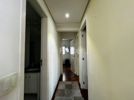 Image 7 - 1032093