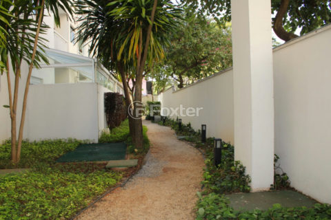 Image 43 - 1032093