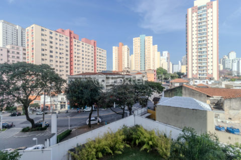 Image 10 - 1032100