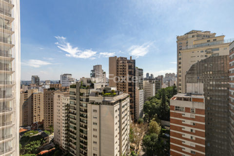 Image 11 - 1032102