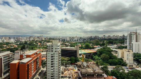 Image 20 - 1032104