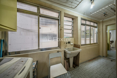 Image 32 - 1032107