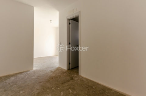 Image 33 - 1032116