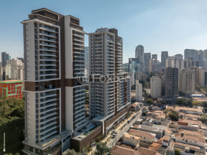 Image 4 - 1032117