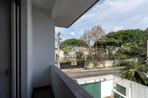 Image 87 - 1032120