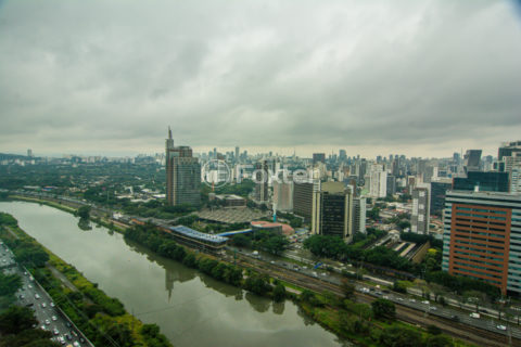 Image 2 - 1032123