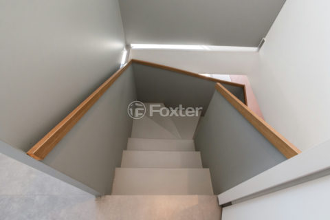 Image 29 - 1032128