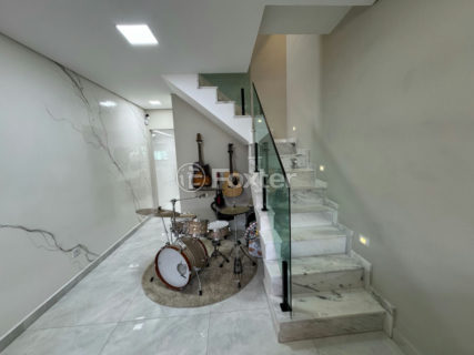 Image 3 - 1032140