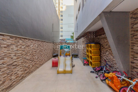 Image 33 - 1032147