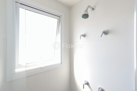 Image 21 - 1032164